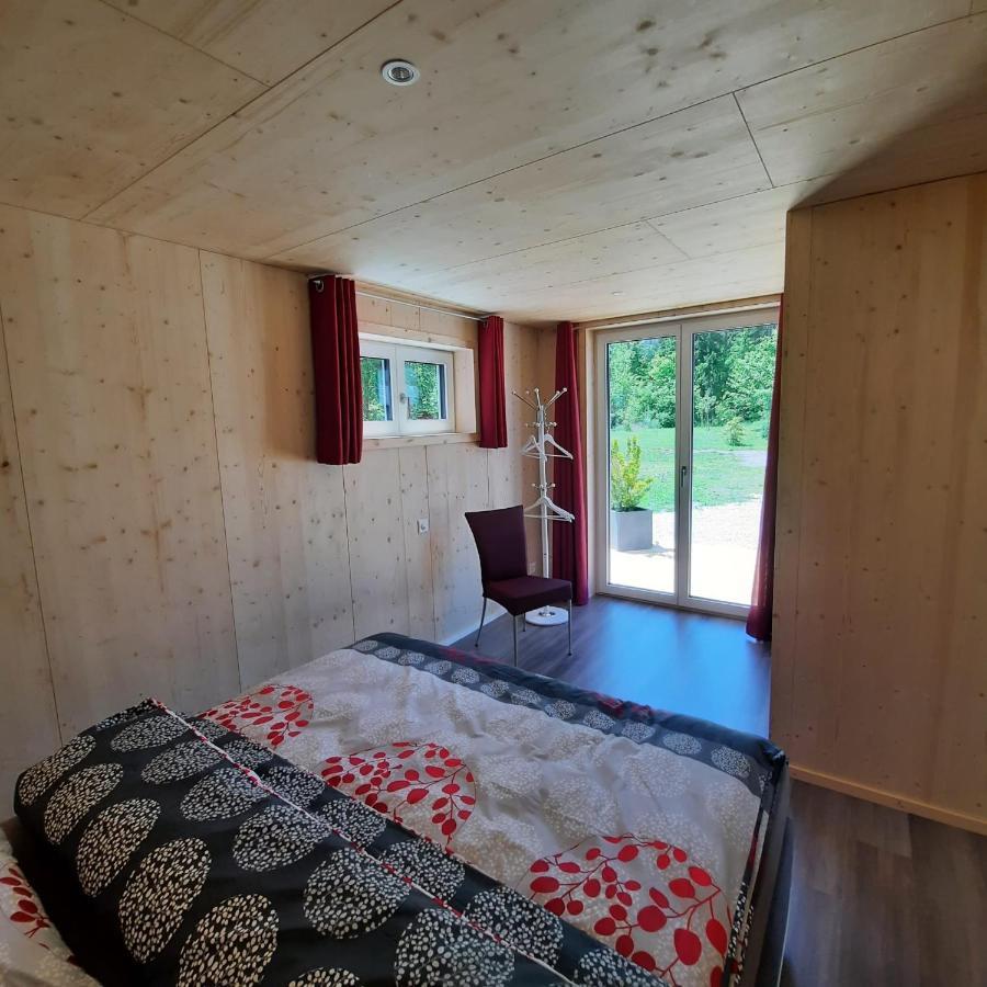 Aktien 11 / A=Obere Wohnung / B=Untere Wohnung Sils im Domleschg Екстериор снимка